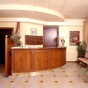 Hotel Melecchi, Lukka
