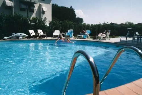 Giada Palace - Rooms Lucca Aparthotel