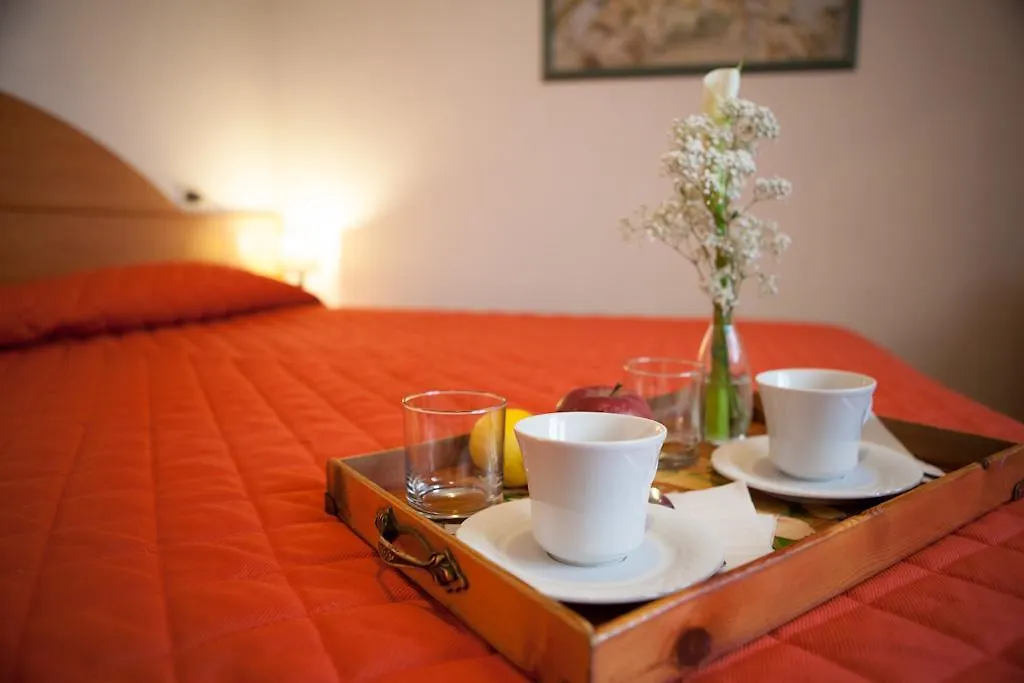 Giada Palace - Rooms Lucca Italy
