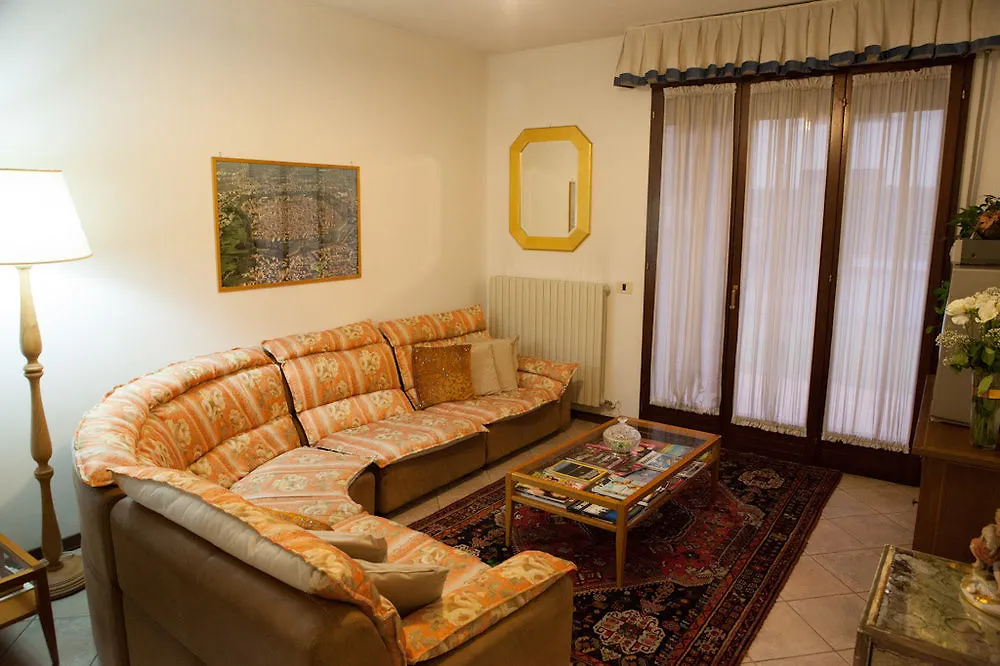 ** Aparthotel Giada Palace - Rooms Lucca Italy